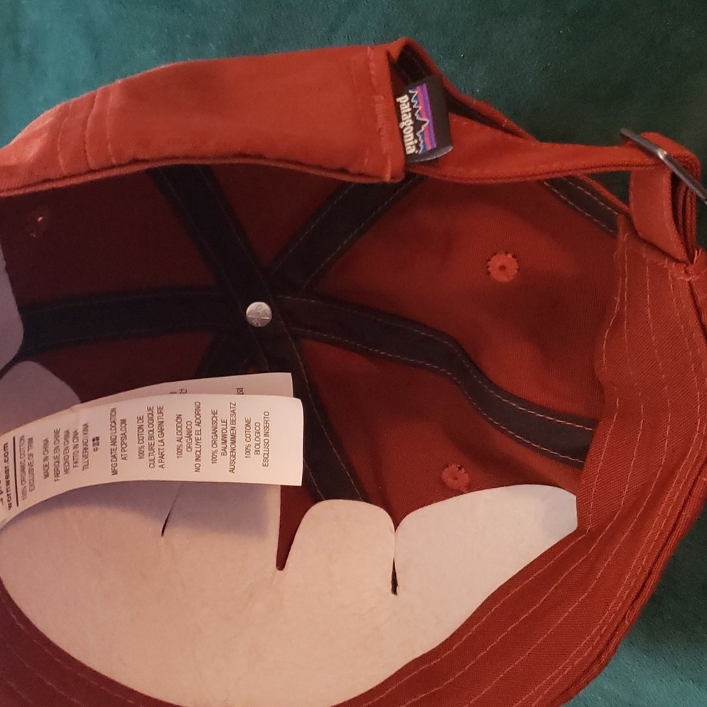 Patagonia P6 Big Label Trad Hat Ball Cap Barn Red NWT one size - Picture 5 of 6